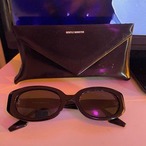 Gentle Monster Oto 01 Sunglasses | Black